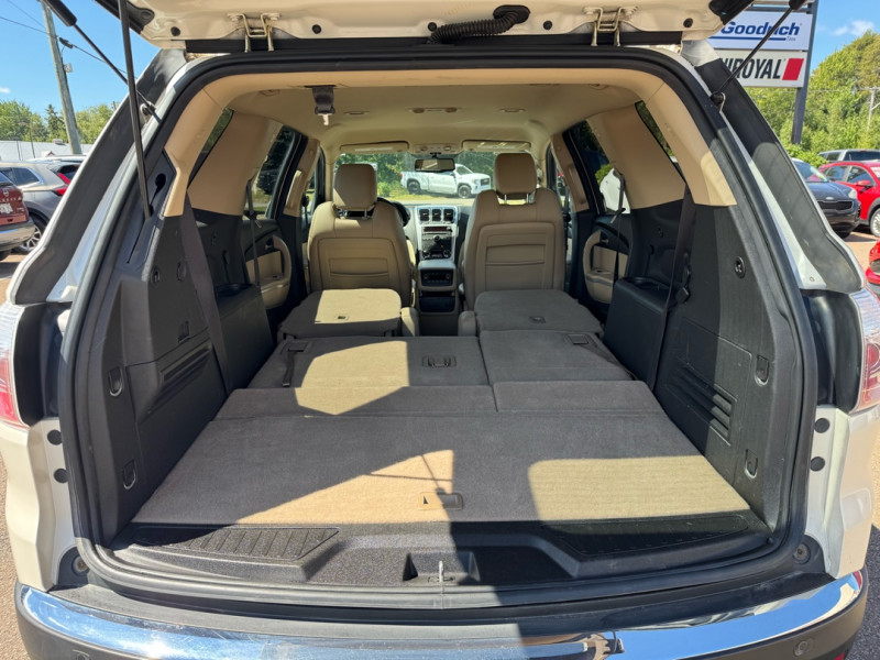 GMC Acadia 2012 - Image 29