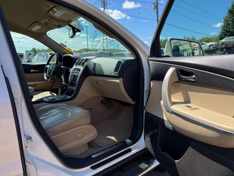 GMC Acadia 2012 - Image 23