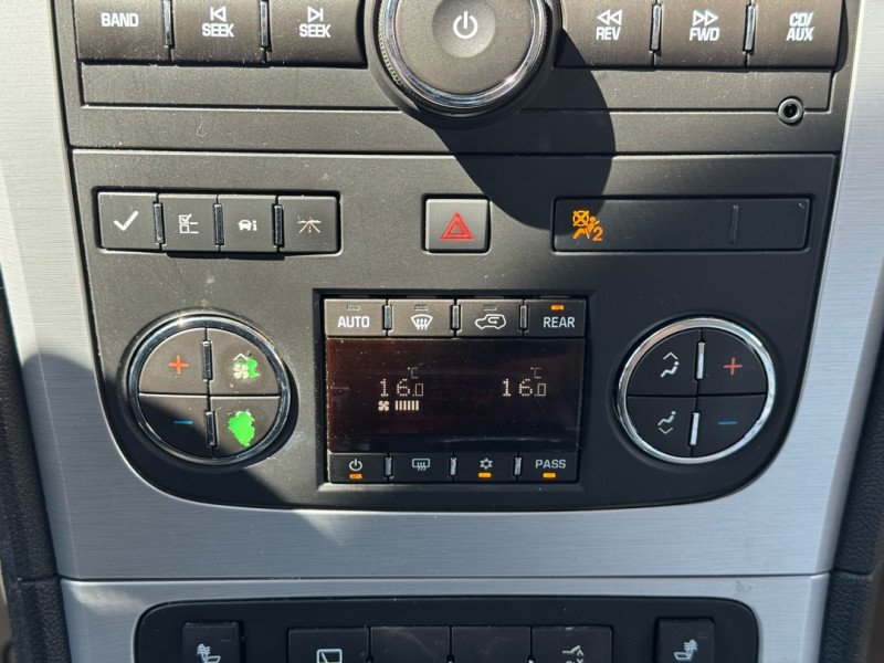 GMC Acadia 2012 - Image 19