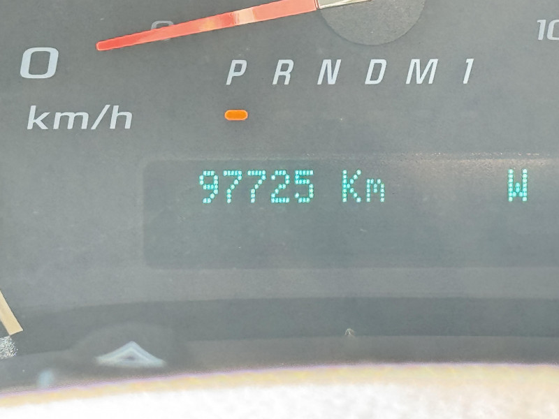 Chevrolet Express Cargo Van 2023 - Image 22