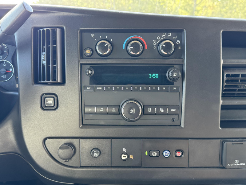 Chevrolet Express Cargo Van 2023 - Image 15