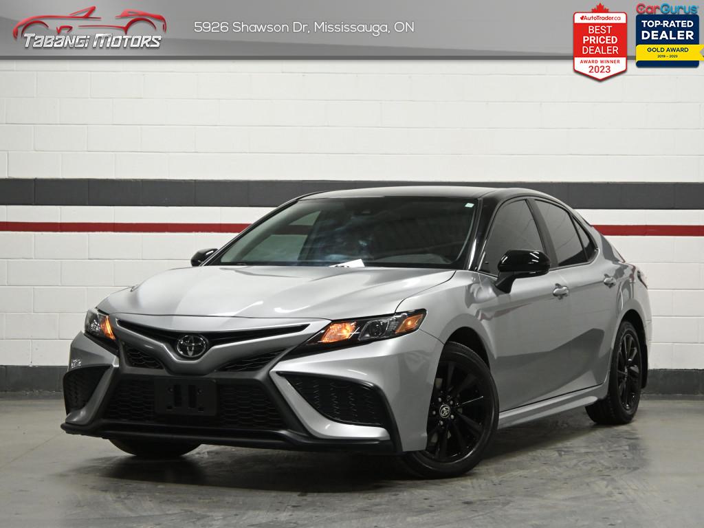Toyota Camry SE FWD