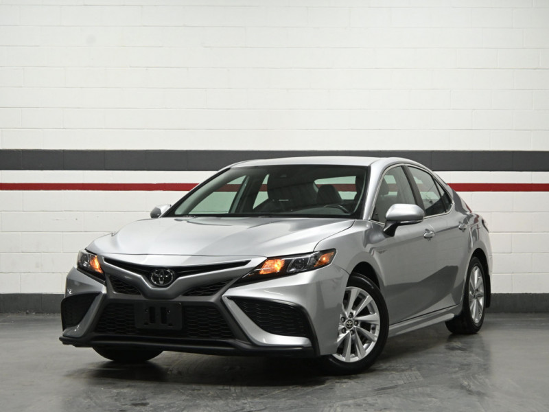 Toyota Camry SE FWD
