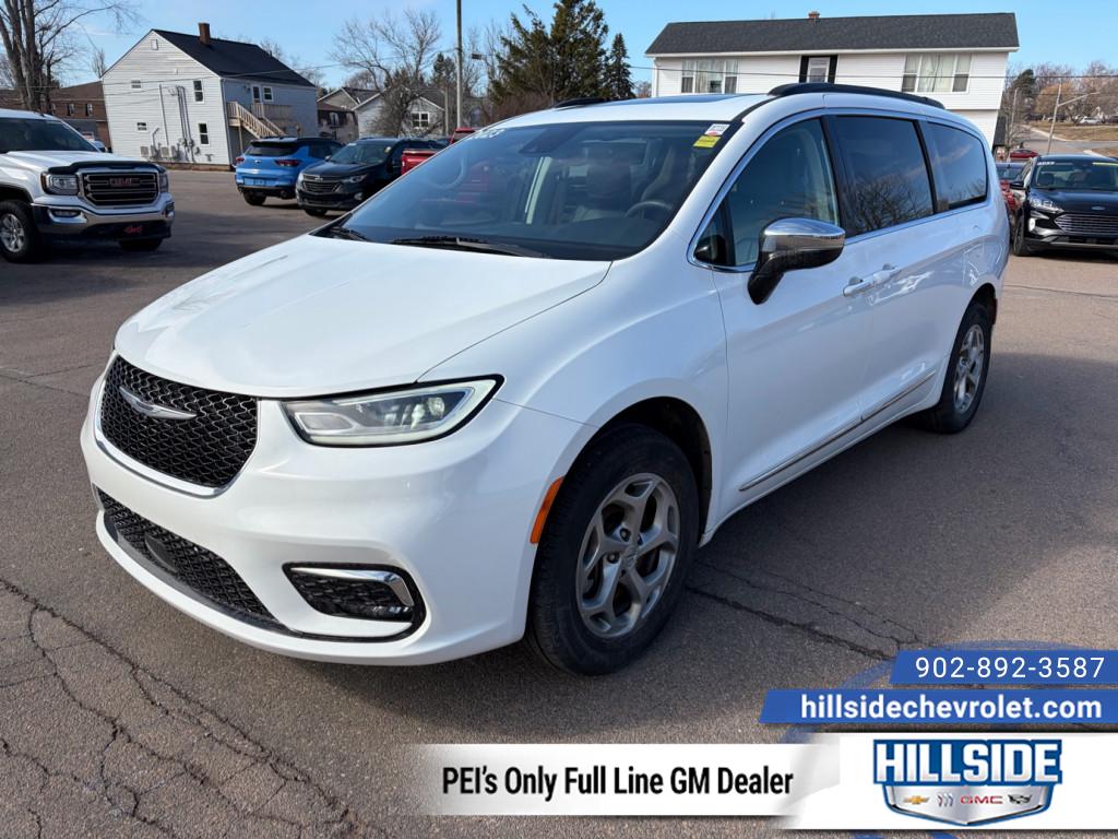 Chrysler Pacifica Limited AWD 2023