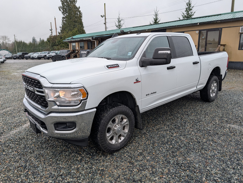 2024 RAM 3500 Big Horn Crew Cab 4WD