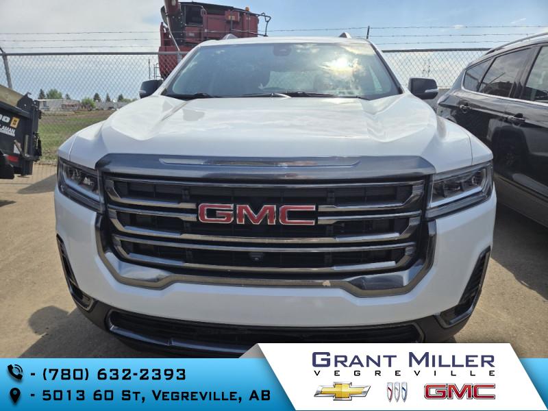 White Frost Tricoat 2023 GMC Acadia AT4 AWD SUV / Crossover Four-Wheel Drive Automatic