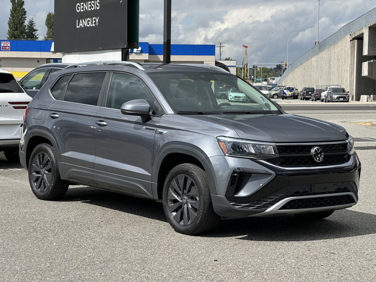 Gray (Platinum Silver) 2024 Volkswagen Taos Comfortline FWD SUV / Crossover Automatic