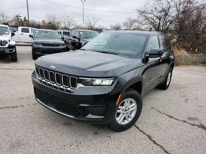 2024 Jeep Grand Cherokee Laredo 4WD
