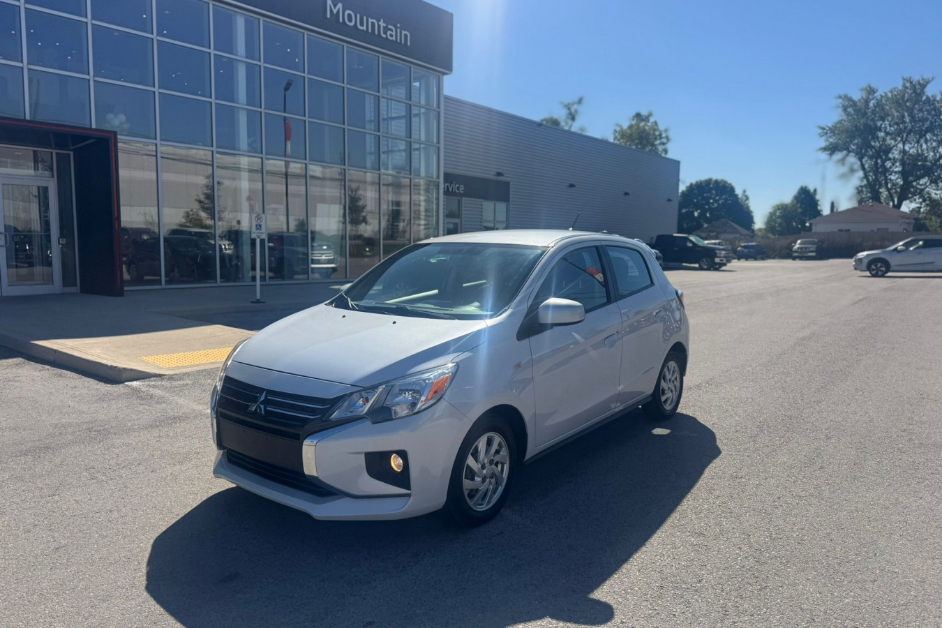 Mitsubishi Mirage ES FWD