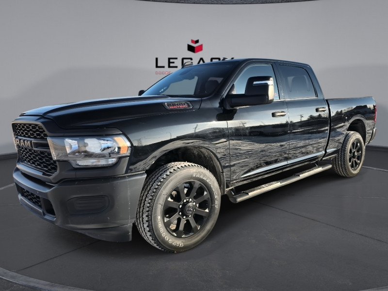 RAM 2500 Tradesman Crew Cab RWD