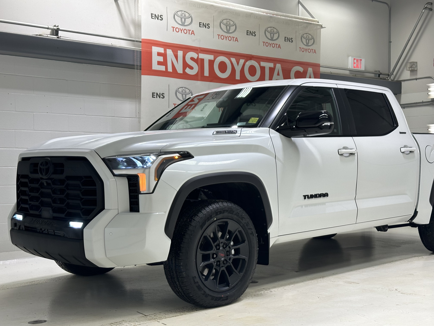 2026 Toyota Tundra Hybrid Limited HV CrewMax Cab 4WD