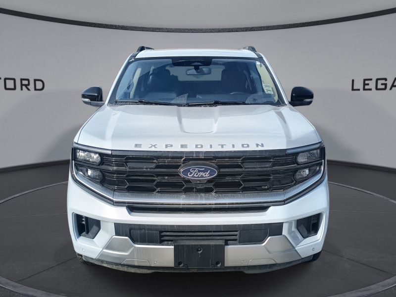 Space Silver Metallic 2025 Ford Expedition SUV / Crossover Four-Wheel Drive Automatic
