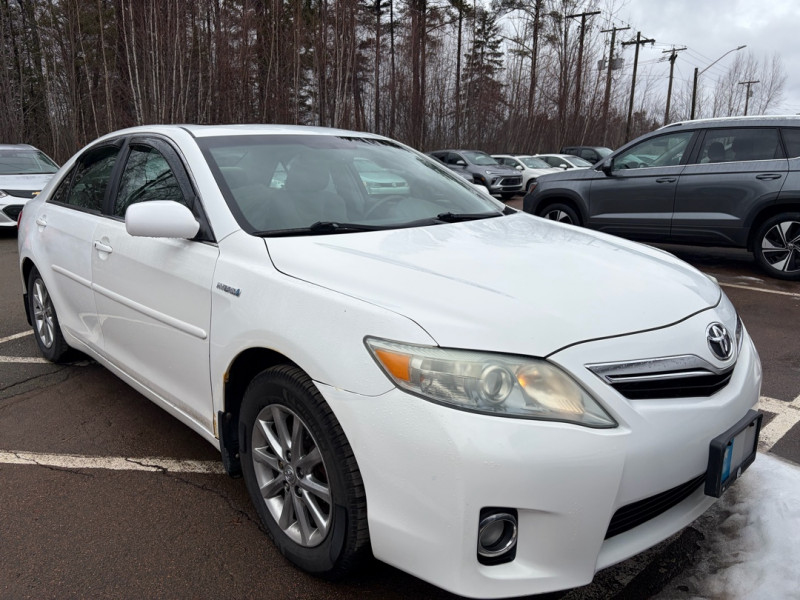2011 Toyota Camry Hybrid FWD