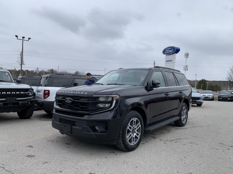 Ford Expedition Active 4WD 2026