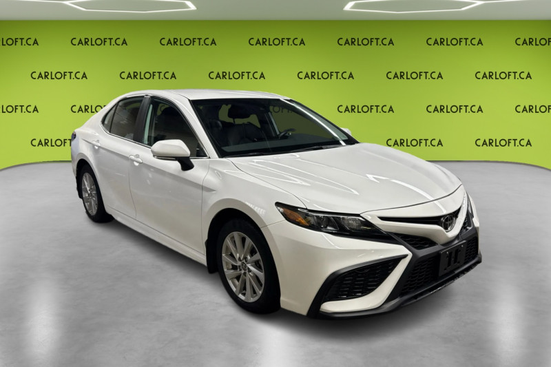 2024 Toyota Camry SE FWD