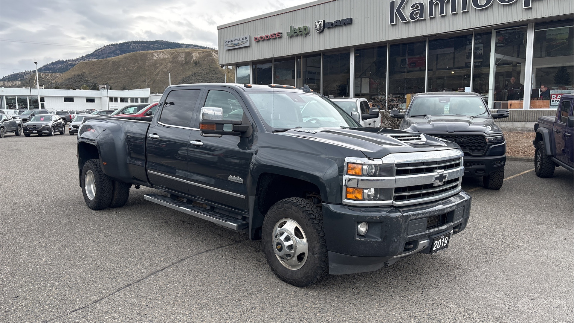 2019 Chevrolet Silverado 3500HD High Country Crew Cab 4WD