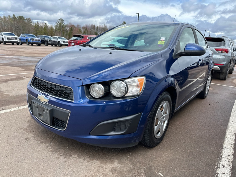 2014 Chevrolet Sonic LT Sedan FWD