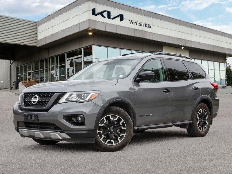 2020 Nissan Pathfinder SV Tech 4WD