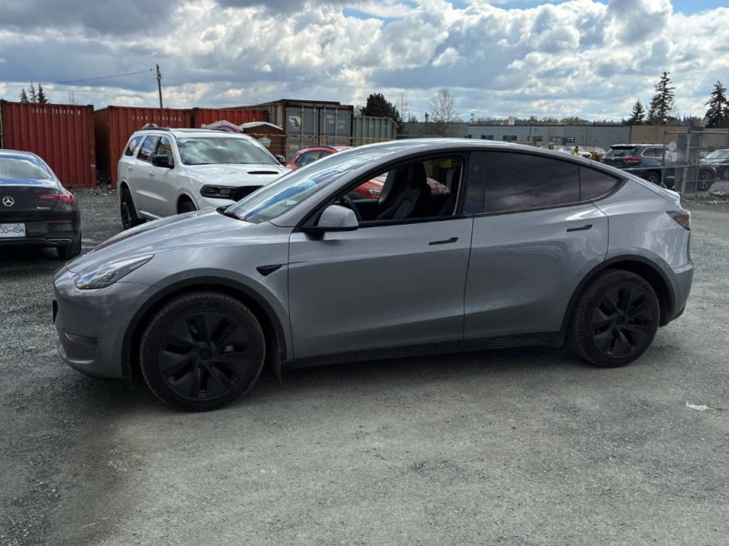 2025 Tesla Model Y Long Range AWD