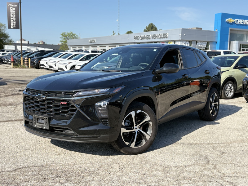 2025 Chevrolet Trax RS with 1RS FWD