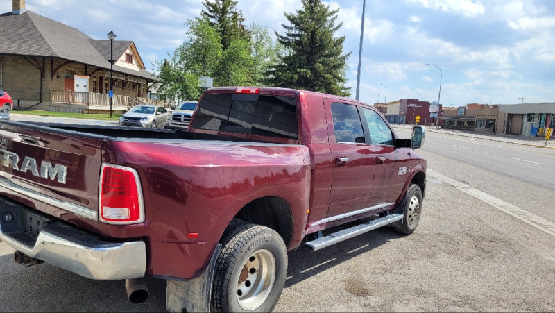 Red 2016 RAM 3500 Laramie Longhorn Mega Cab DRW 4WD Pickup Truck Four-Wheel Drive Automatic