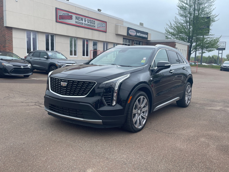 2022 Cadillac XT4 Premium Luxury AWD
