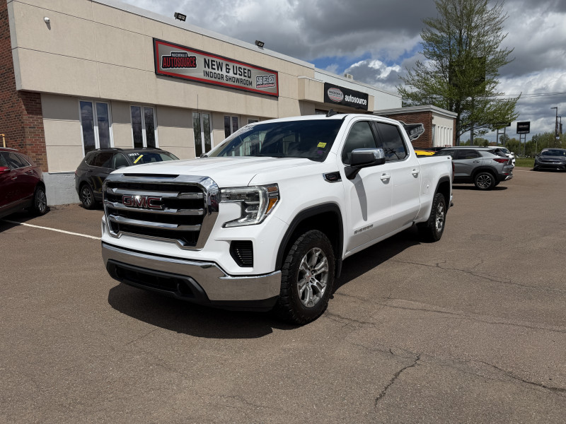 Summit White 2021 GMC Sierra 1500 SLE Crew Cab 4WD Pickup Truck Four-Wheel Drive Automatic