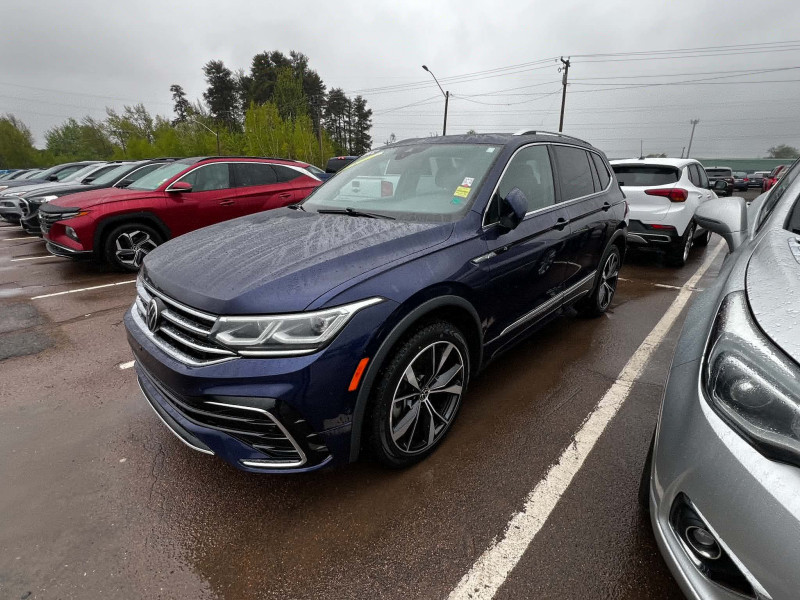 Atlantic Blue Metallic 2022 Volkswagen Tiguan Highline R-Line 4Motion SUV / Crossover Automatic