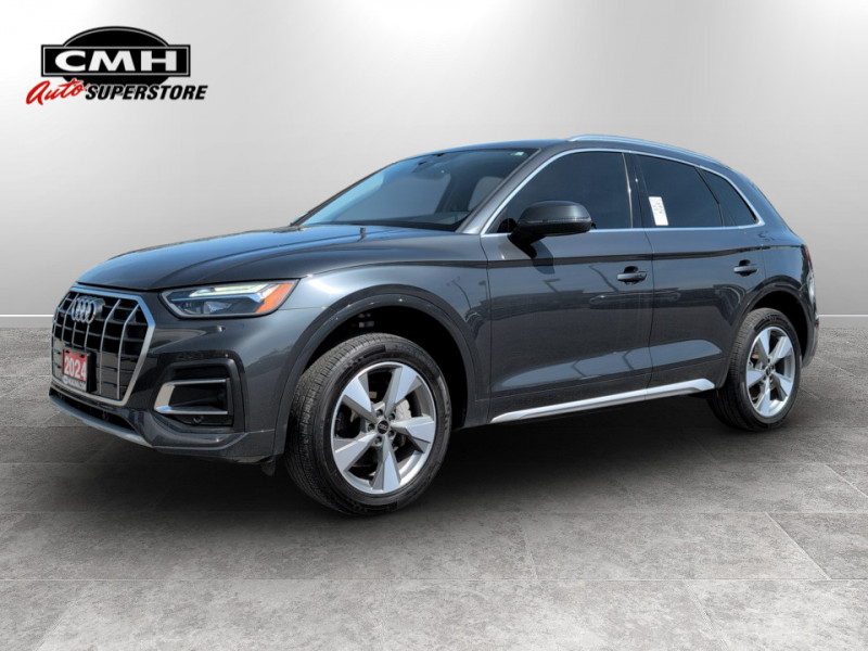Gray 2024 Audi Q5 quattro Komfort 45 TFSI SUV / Crossover Automatic