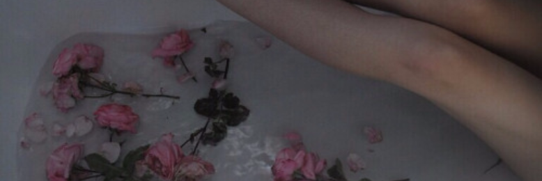 Cover image for post The 11 O'Clock Air., by radharaina