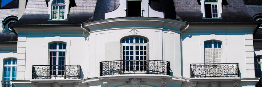 Cover image for post OWMTC Chapter 1: The Lord Of The Living Manor, by Lucianowrites