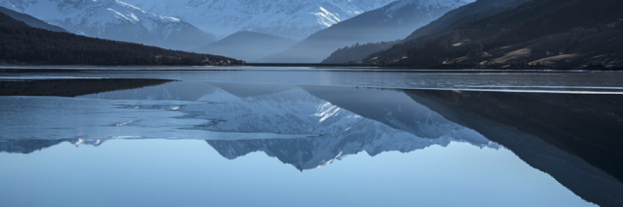 Cover image for post The Looking Glass, by ErinLEverest