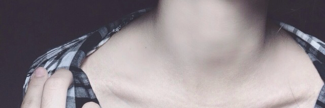 Cover image for post this is not a poem about her, by paintingskies