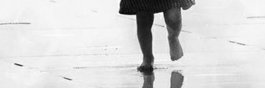 Cover image for post Little girl, run!, by Genshomer