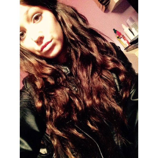 Profile avatar image for LoveBitesSting