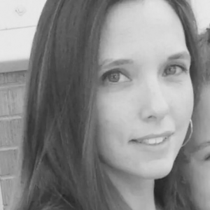 Profile avatar image for ArtisticMess16