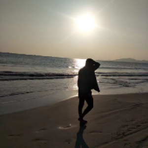 Profile avatar image for Yik