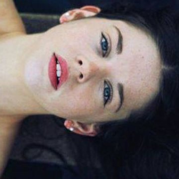 Profile avatar image for HalleyHuyen