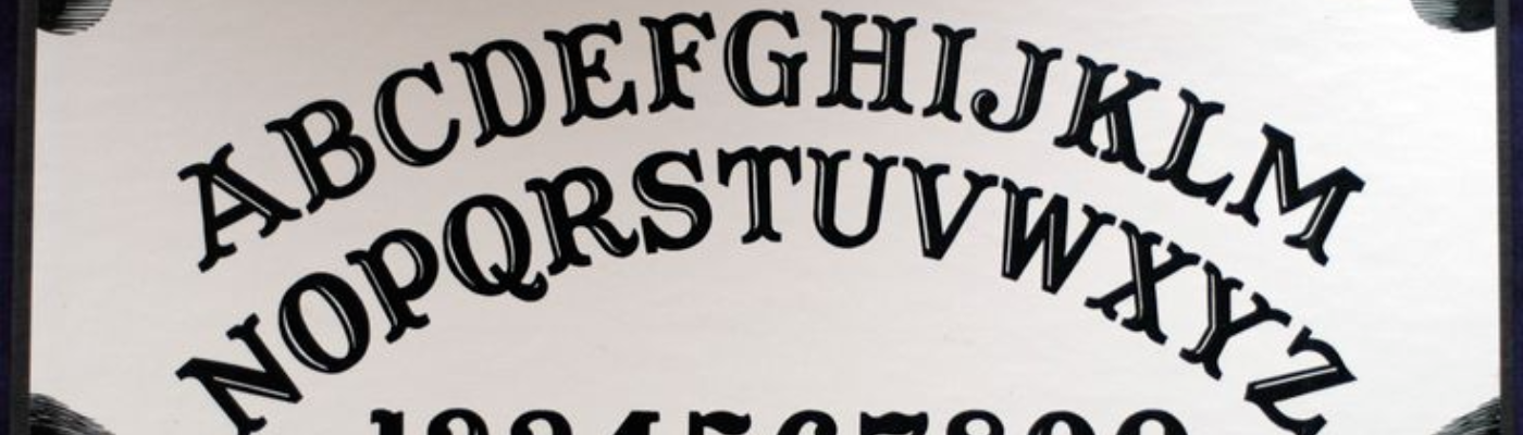 Profile banner image for happily_haunted