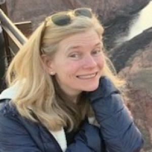 Profile avatar image for CindyDircks