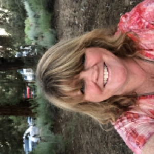 Profile avatar image for lisatracybarry