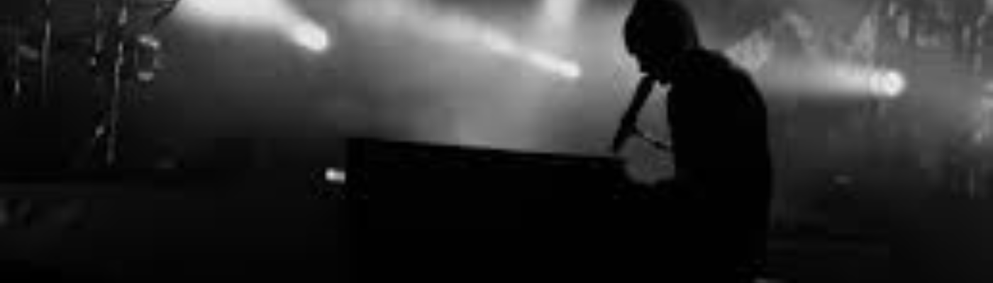 Profile banner image for QuietisViolent