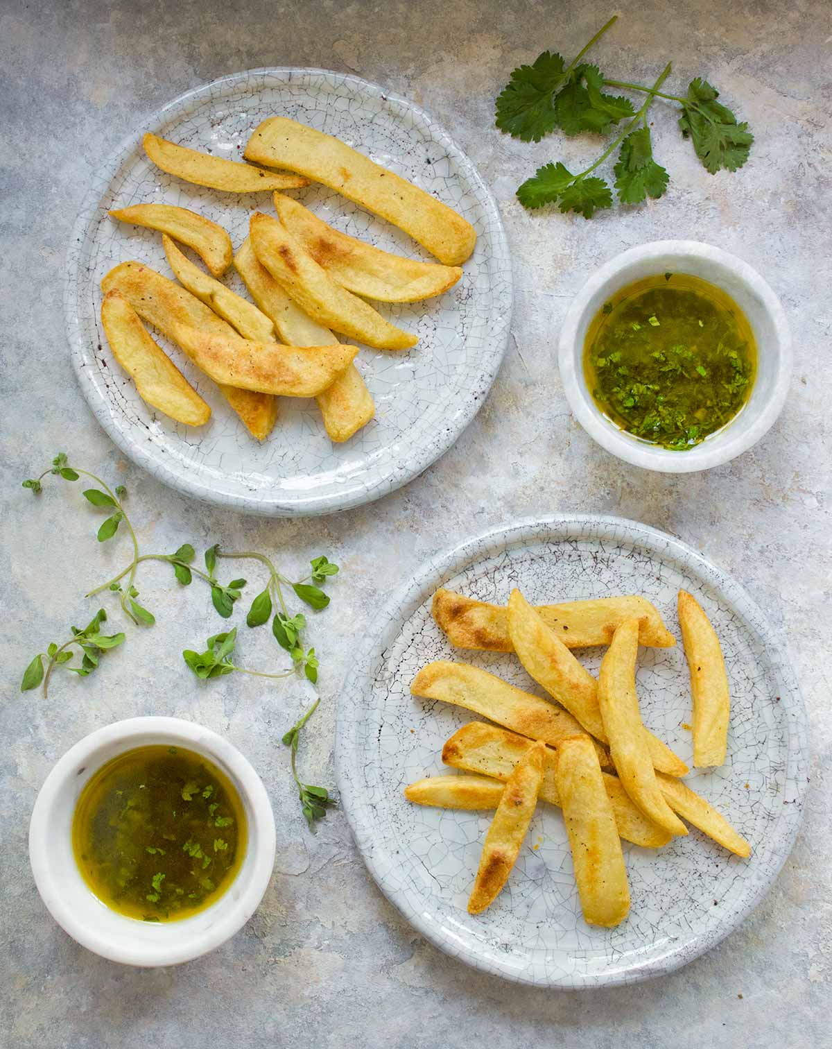 Patatas Fritas Chimichurri, con Aceite de Oliva Ecológico Bertolli. Receta en SoupAddict.com 