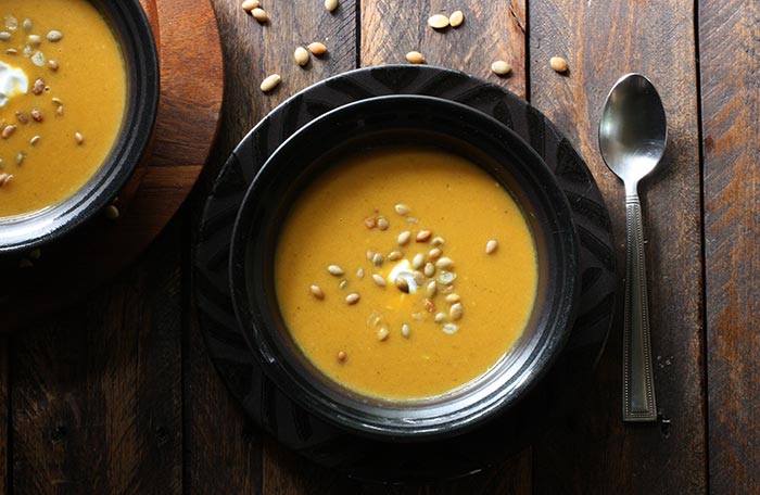 Curried Pumpkin and Apple Soup by SoupAddict.com Curried Pumpkin and Apple Soup by SoupAddict.com