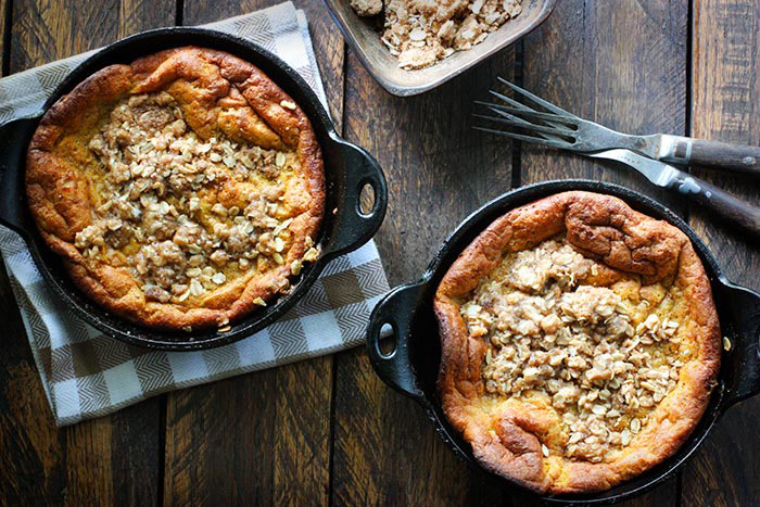 Pumpkin pie dutch babies with a cinnamon streusel topping via SoupAddict.com