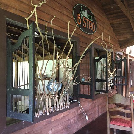 Ballena Bistro