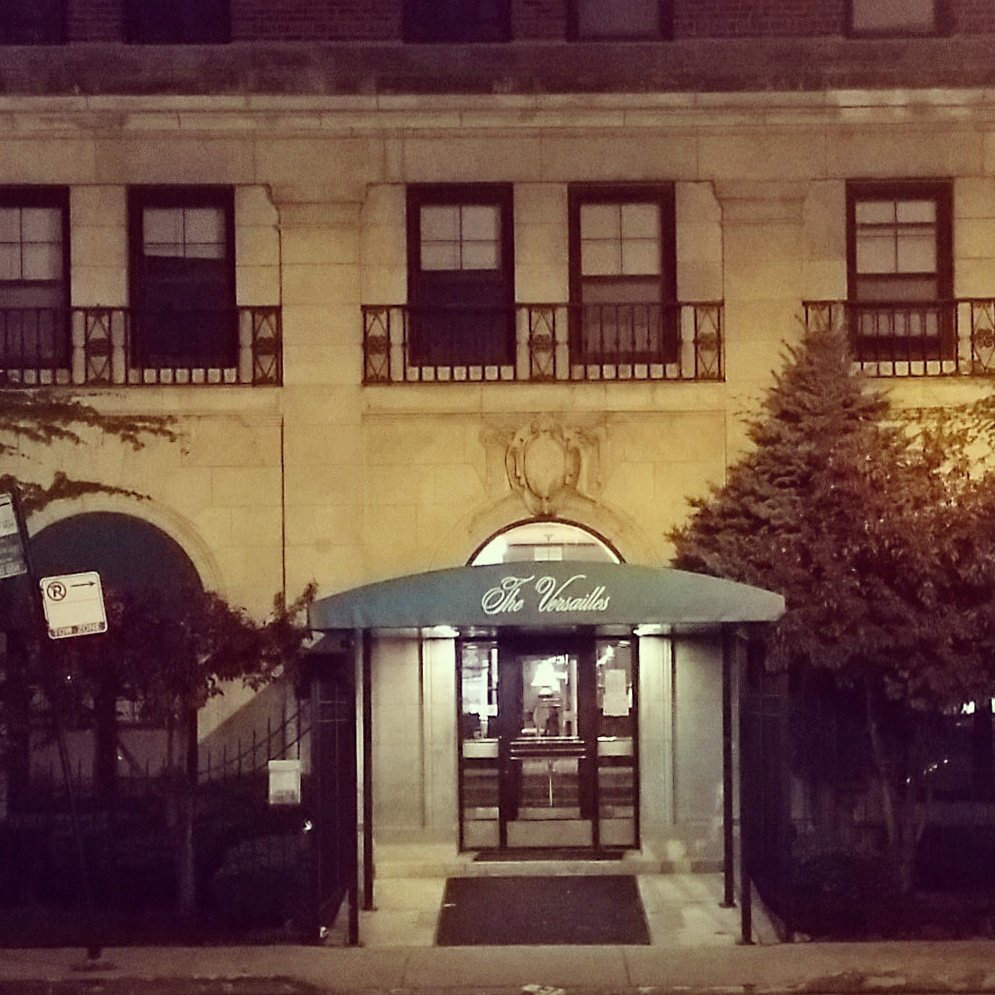 The Versailles Apartments Real Estate Broker Chicago, IL 60615