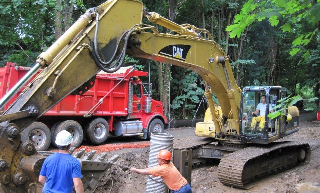 Earthmovers, Inc. Image