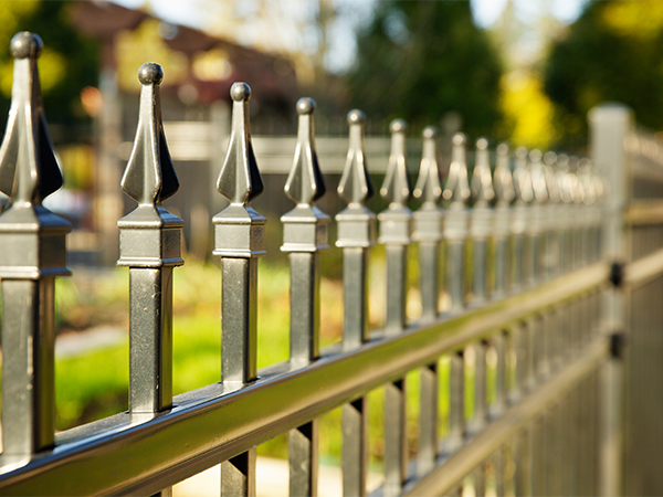 J&J Fencing
