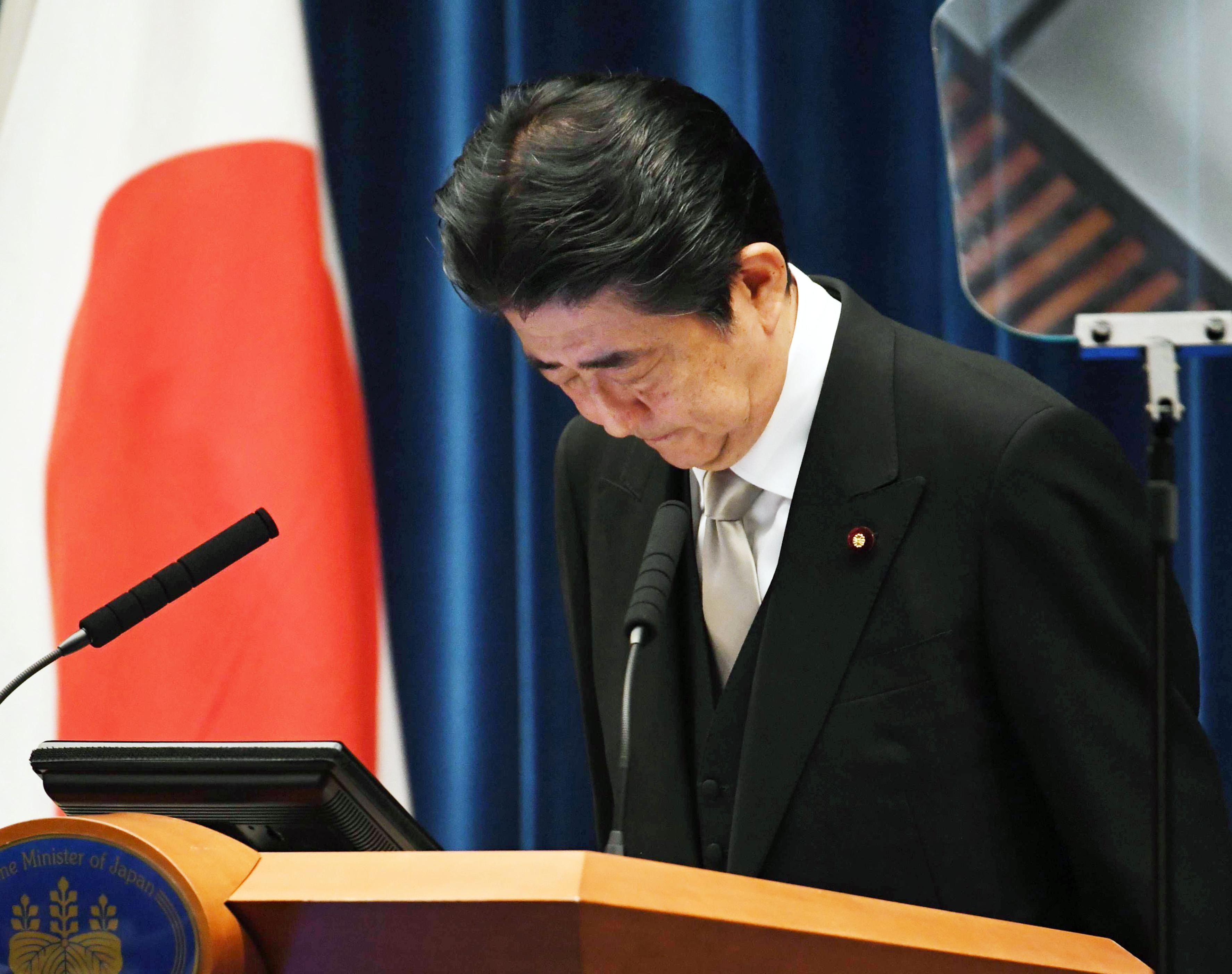 Japanese Prime Minister Abe reshuffles Cabinet